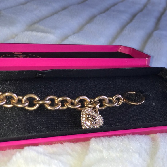 Juicy Couture Jewelry - Juicy couture heart bracelet
